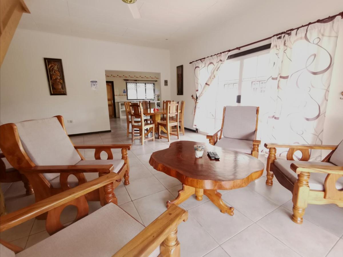 Chez Marva Grande Villa Coco 3 A 12 Personnes La Digue Luaran gambar
