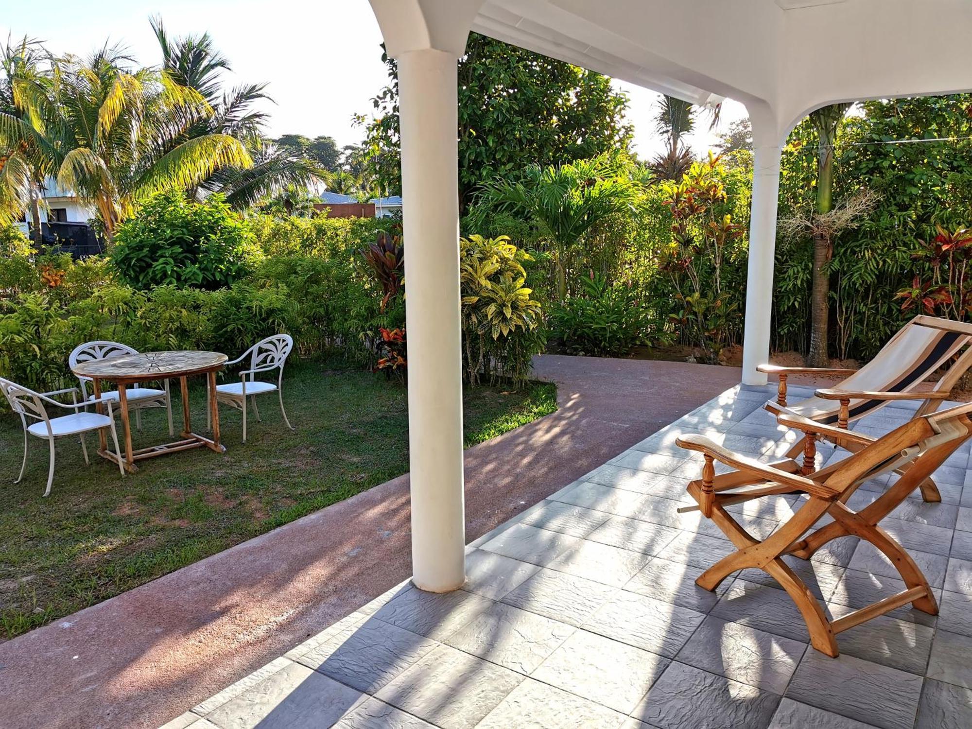 Chez Marva Grande Villa Coco 3 A 12 Personnes La Digue Luaran gambar