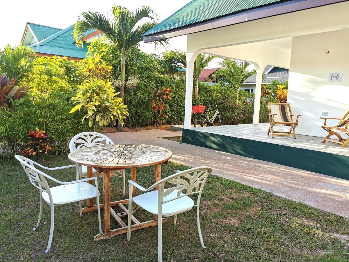 Chez Marva Grande Villa Coco 3 A 12 Personnes La Digue Luaran gambar