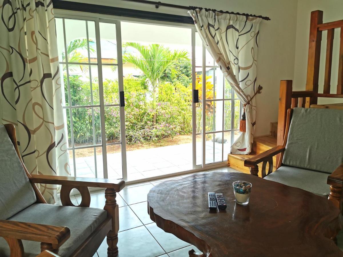 Chez Marva Grande Villa Coco 3 A 12 Personnes La Digue Luaran gambar