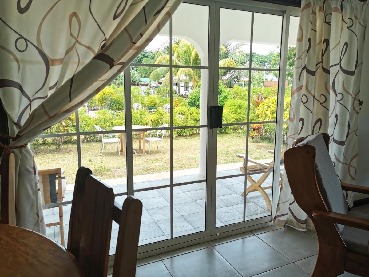 Chez Marva Grande Villa Coco 3 A 12 Personnes La Digue Luaran gambar