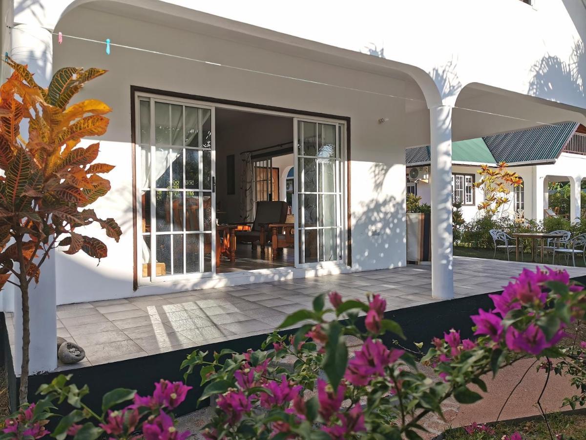 Chez Marva Grande Villa Coco 3 A 12 Personnes La Digue Luaran gambar